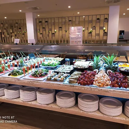 Hotel Gara Golf & 4*
